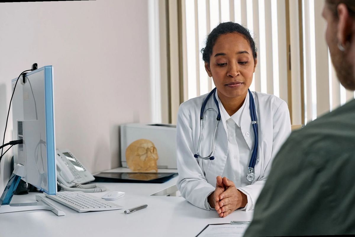 consulta médica sobre tratamiento para TDAH